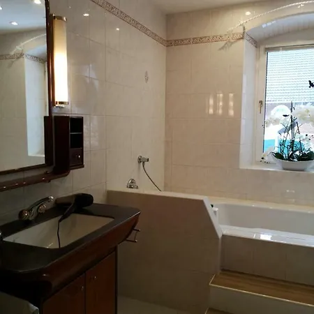 דירה Apartment *
